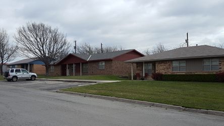 Washington Court / Walnut Lane